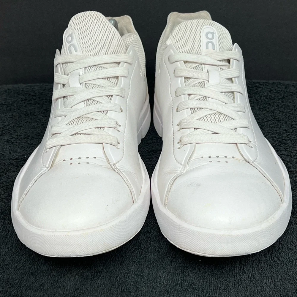 ON CLOUD The Roger Clubhouse Womens Size 10.5 Sneakers White Lace Up NICE - Picture 4 of 9